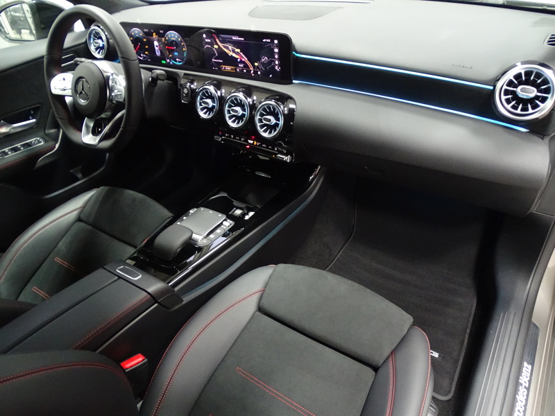 Image Mercedes-Benz CLASSE A 250 e AMG Line  1.3 218 ch DCT8