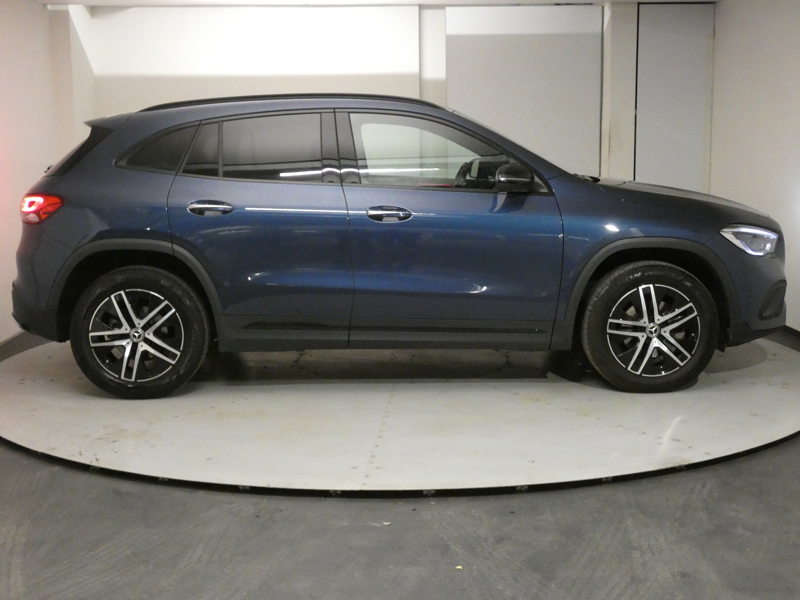 Image Mercedes-Benz GLA 200 Progressive Line  