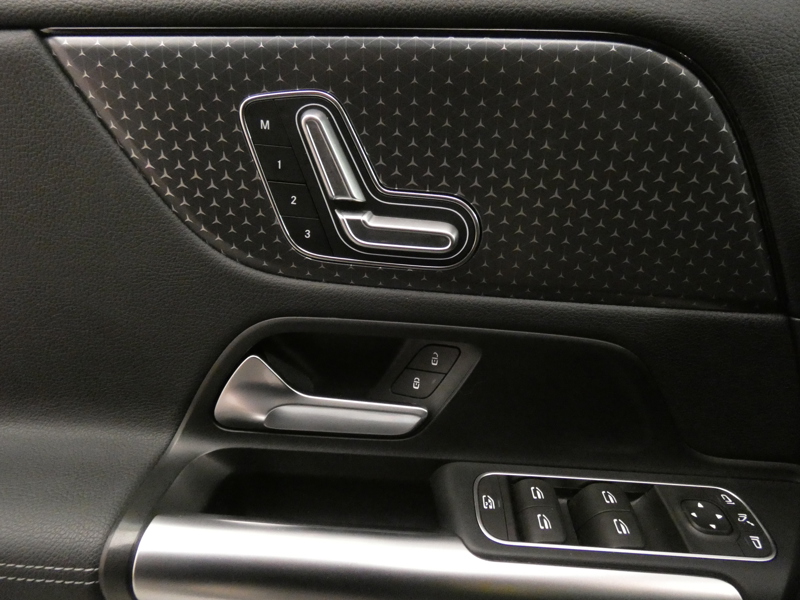 Image Mercedes-Benz GLA 200 d 4MATIC Progressive Line  