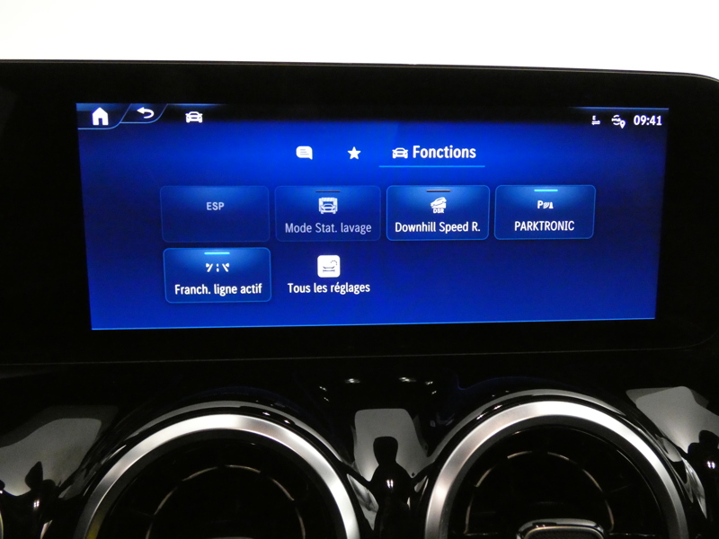 Image Mercedes-Benz GLA 200 d 4MATIC Progressive Line  