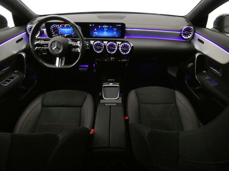 Image Mercedes-Benz CLA SHOOTING BRAKE CLA 200 Shooting Brake AMG Line  