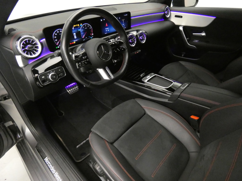 Image Mercedes-Benz CLA SHOOTING BRAKE CLA 200 Shooting Brake AMG Line  