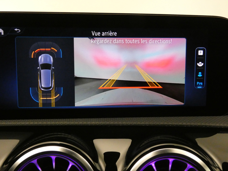 Image Mercedes-Benz CLA SHOOTING BRAKE CLA 200 Shooting Brake AMG Line  