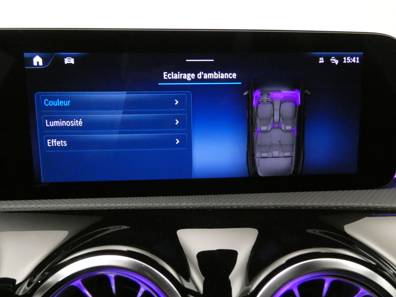 Image Mercedes-Benz CLA SHOOTING BRAKE CLA 200 Shooting Brake AMG Line  