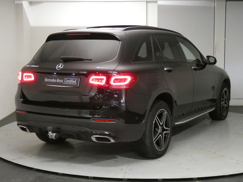 Image Mercedes-Benz GLC SUV GLC 300de 4MATIC SUV AMG Line  