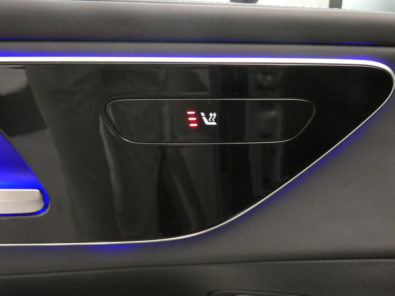 Image Mercedes-Benz GLC 300 e Hybrid EQ 4MATIC Avantgarde Line  