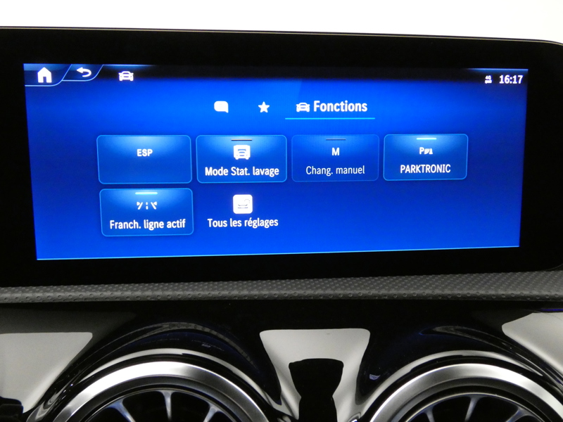 Image Mercedes-Benz CLA COUPÉ CLA 250 e Coupé AMG Line  