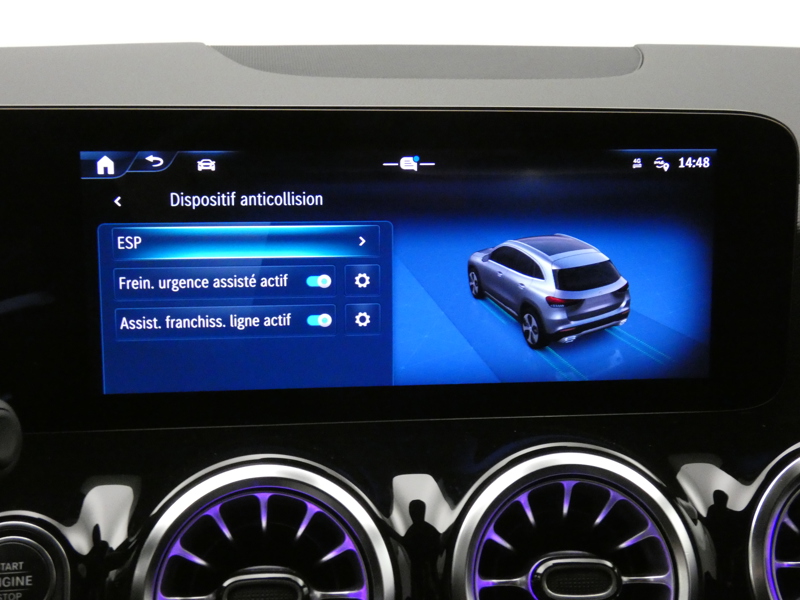 Image Mercedes-Benz GLA 180 d AMG Line  