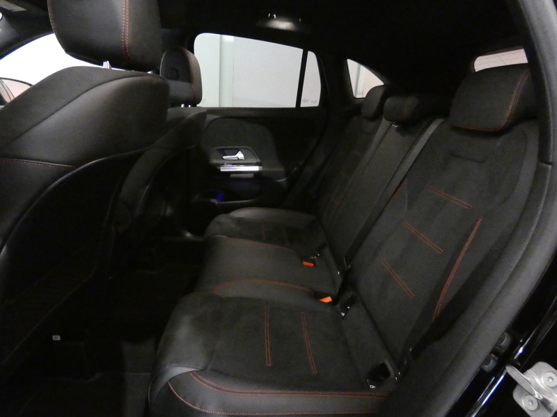 Image Mercedes-Benz GLA 180 d AMG Line  