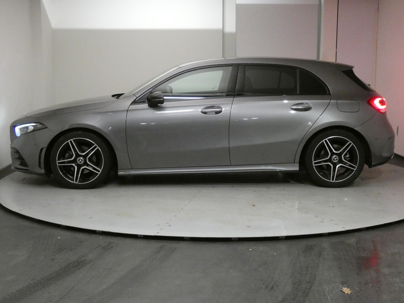 Image Mercedes-Benz CLASSE A 200 AMG Line  