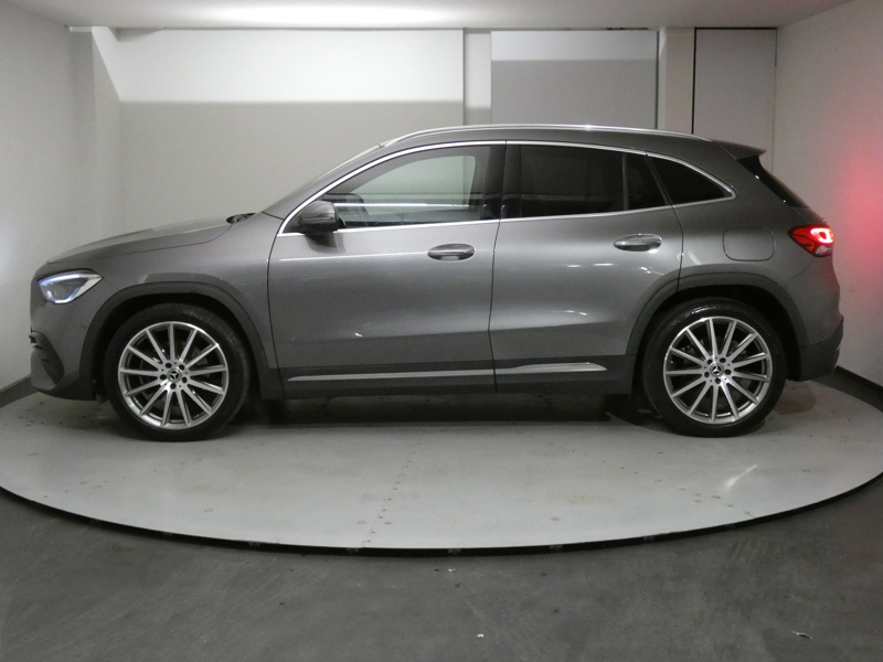 Image Mercedes-Benz GLA 220 d 4MATIC AMG Line  