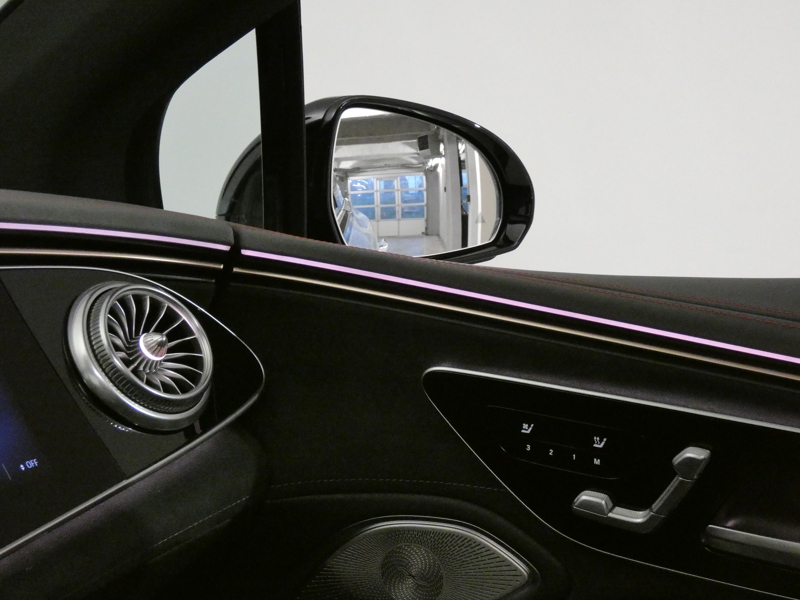 Image Mercedes-Benz EQS 4MAtic 580 AMG Line  523 ch 