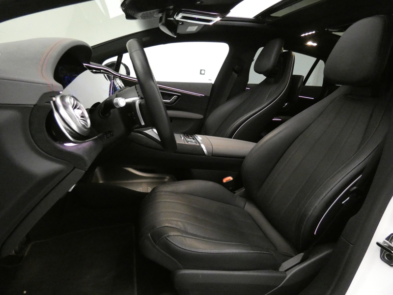 Image Mercedes-Benz EQS 4MAtic 580 AMG Line  523 ch 