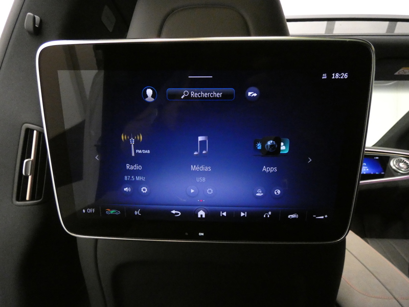 Image Mercedes-Benz EQS 4MAtic 580 AMG Line  523 ch 