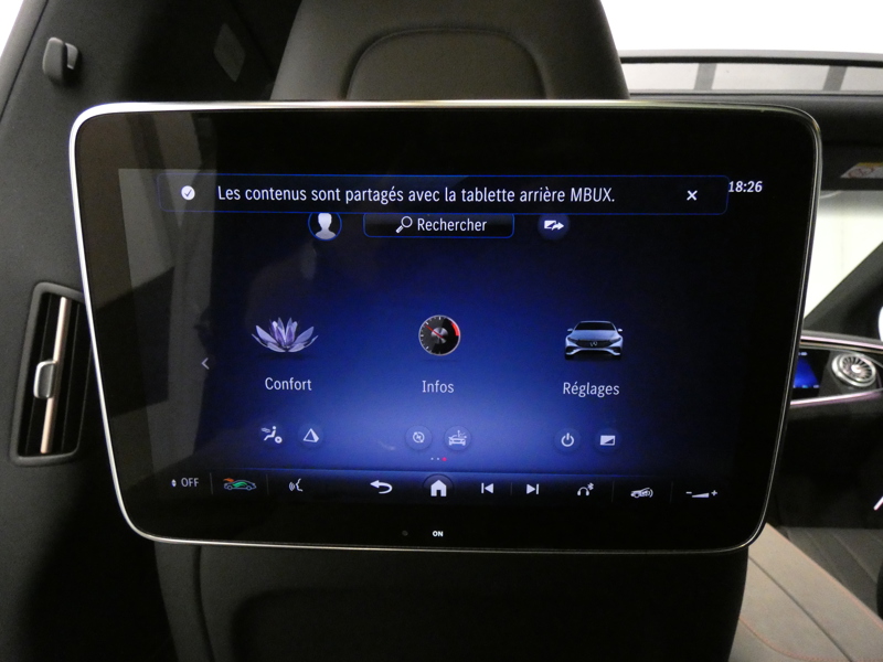 Image Mercedes-Benz EQS 4MAtic 580 AMG Line  523 ch 