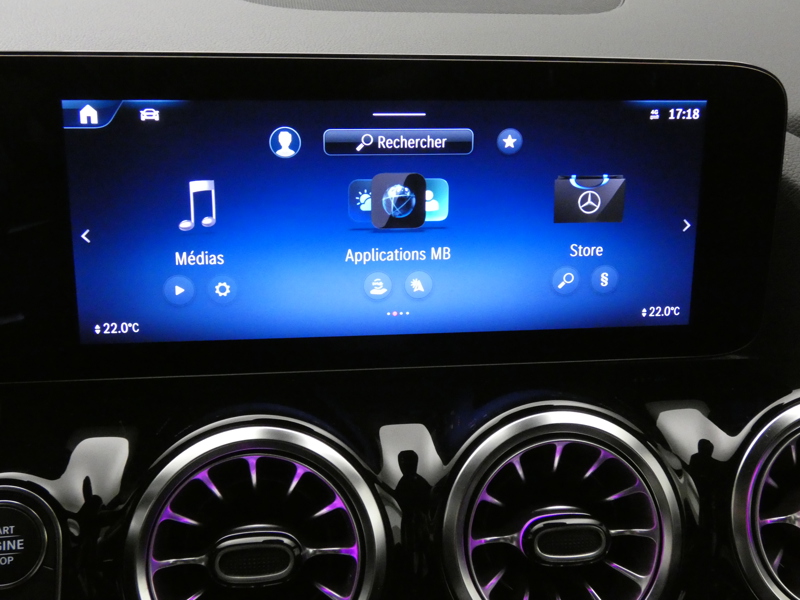 Image Mercedes-Benz GLA 200 d AMG Line AMG Line 