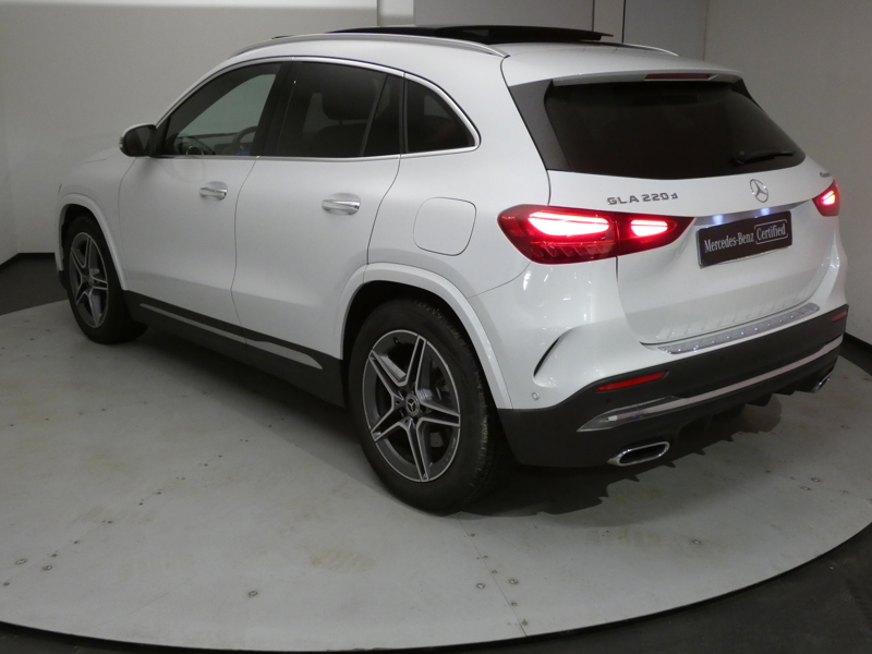 Image Mercedes-Benz GLA 220 d 4MATIC AMG Line  