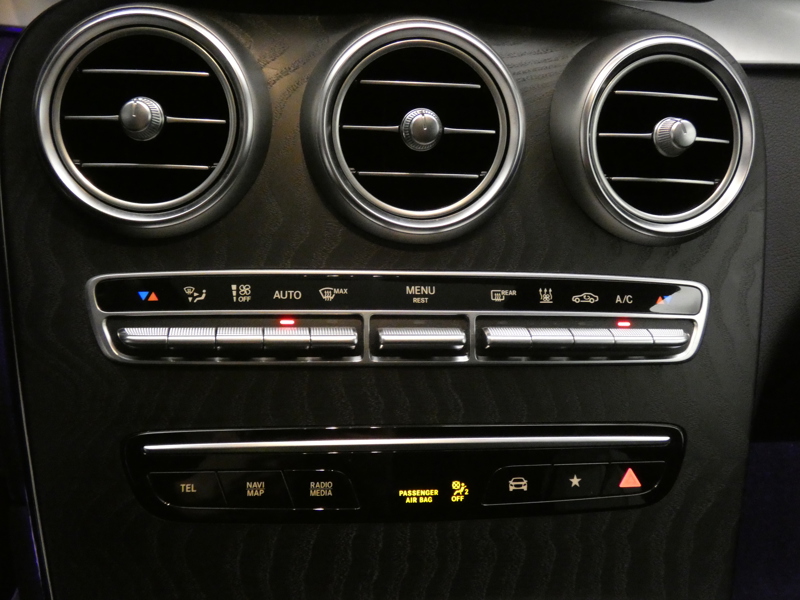 Image Mercedes-Benz GLC COUPÉ GLC 300de 4MATIC Coupé Business Line  