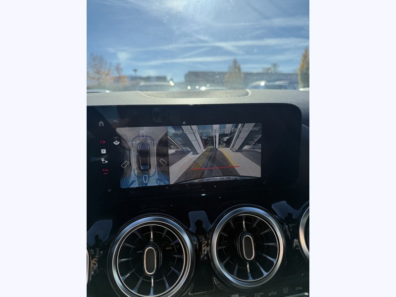 Image Mercedes-Benz GLA 200 d 4MATIC AMG Line  