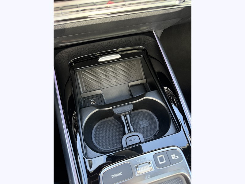 Image Mercedes-Benz GLA 200 d 4MATIC AMG Line  