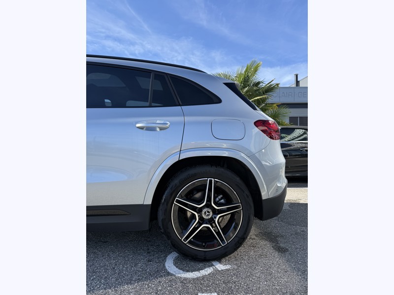 Image Mercedes-Benz GLA 200 d 4MATIC AMG Line  