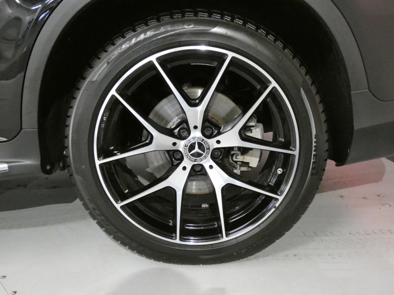 Image Mercedes-Benz GLC 300e 4MATIC SUV AMG Line  