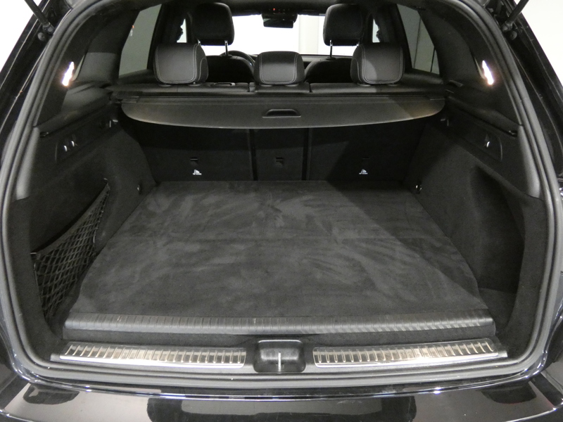 Image Mercedes-Benz GLC 300e 4MATIC SUV AMG Line  