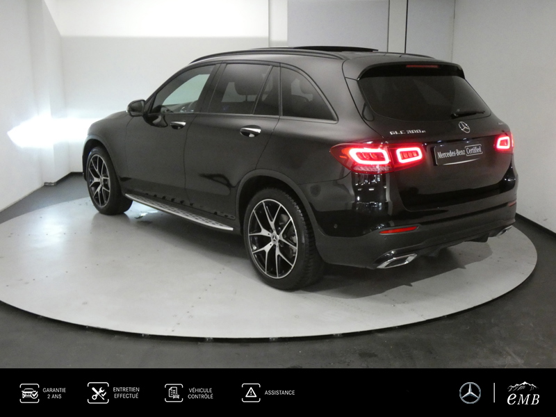 Image Mercedes-Benz GLC 300e 4MATIC SUV AMG Line  