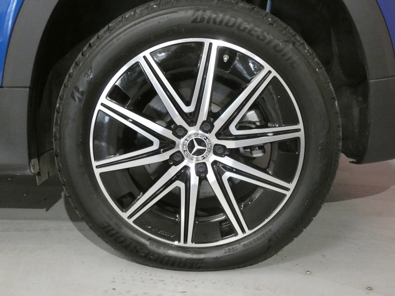 Image Mercedes-Benz EQB 250+ AMG Line  