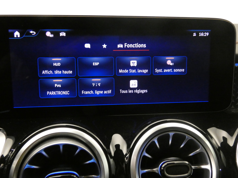 Image Mercedes-Benz EQB 250+ AMG Line  