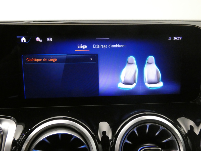 Image Mercedes-Benz EQB 250+ AMG Line  