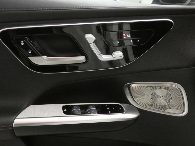 Image Mercedes-Benz GLC COUPÉ GLC 300 e Hybrid EQ 4MATIC Coupé AMG Line  