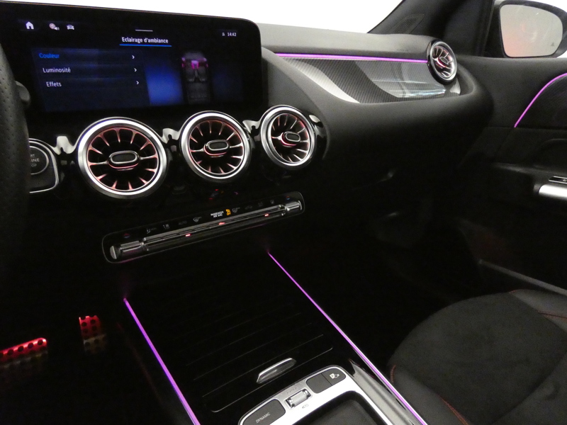 Image Mercedes-Benz CLASSE B 250 e Hybrid EQ AMG Line  