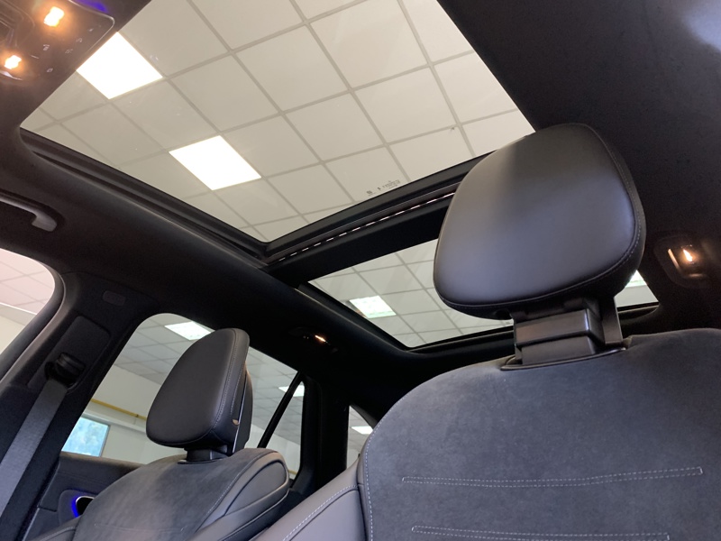 Image Mercedes-Benz GLC SUV 300 de Hybrid EQ 4MATIC AMG Line +  