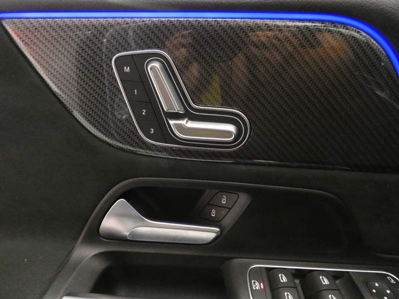 Image Mercedes-Benz GLB 200 d AMG Line  