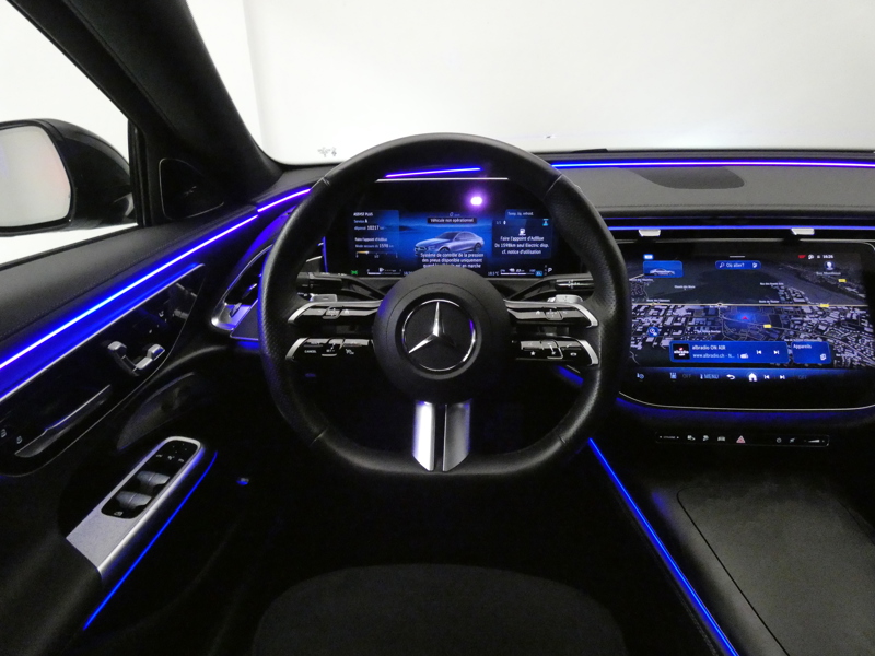 Image Mercedes-Benz CLASSE E BERLINE 300 de Hybrid EQ AMG Line  