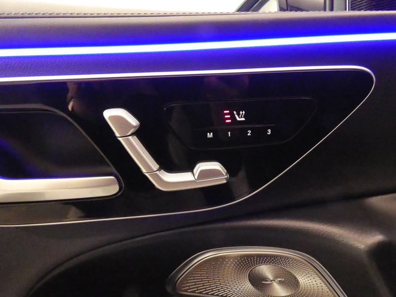 Image Mercedes-Benz CLASSE E BERLINE 300 de Hybrid EQ AMG Line  