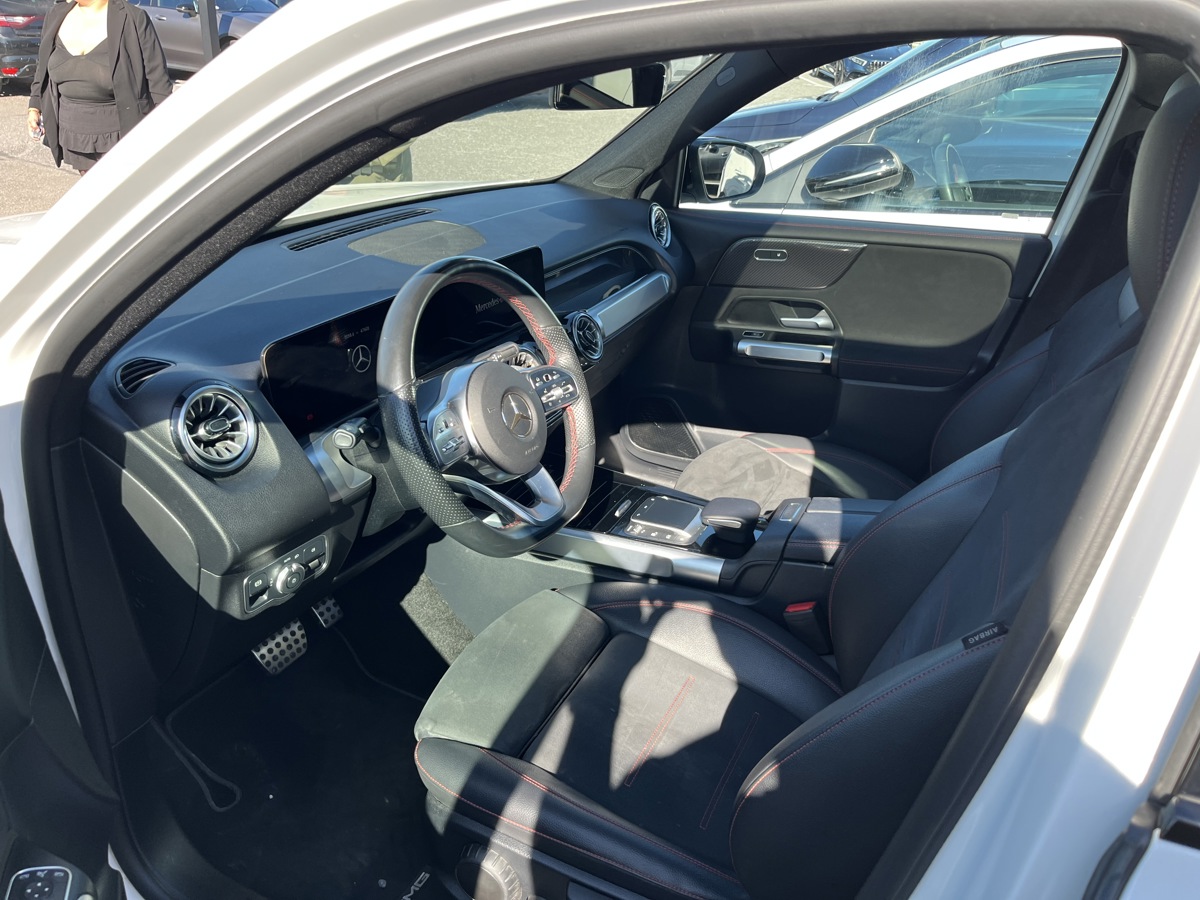 Image Mercedes-Benz GLB 200 d AMG Line  