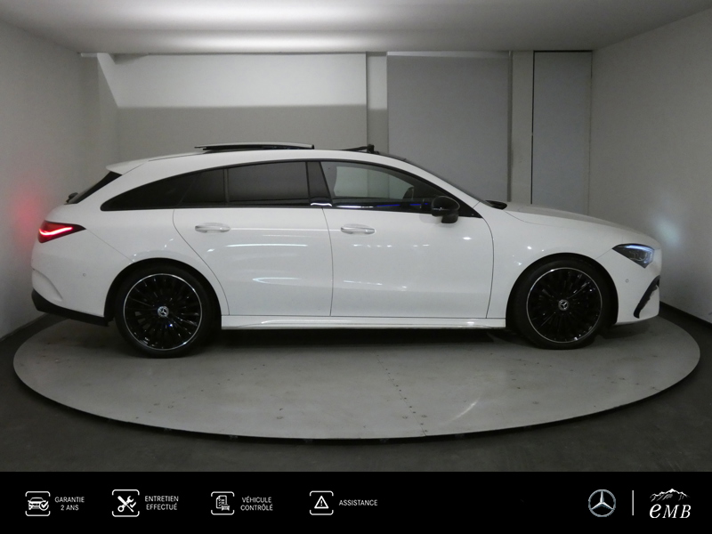 Image Mercedes-Benz CLA SHOOTING BRAKE CLA 220 d Shooting Brake AMG Line  