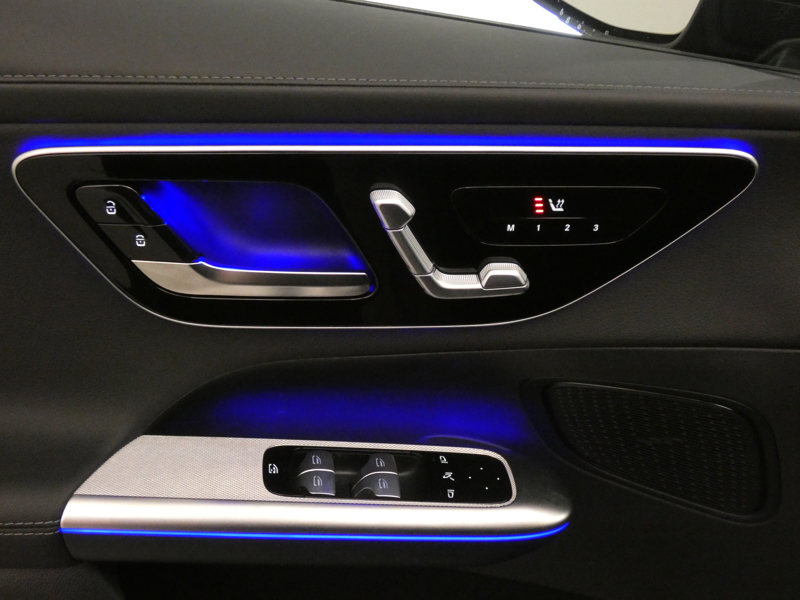 Image Mercedes-Benz GLC SUV GLC 300 de Hybrid EQ 4MATIC AMG Line  