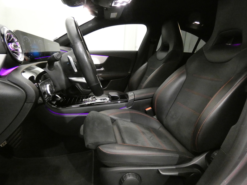 Image Mercedes-Benz CLA COUPÉ CLA 180 d Coupé AMG Line  