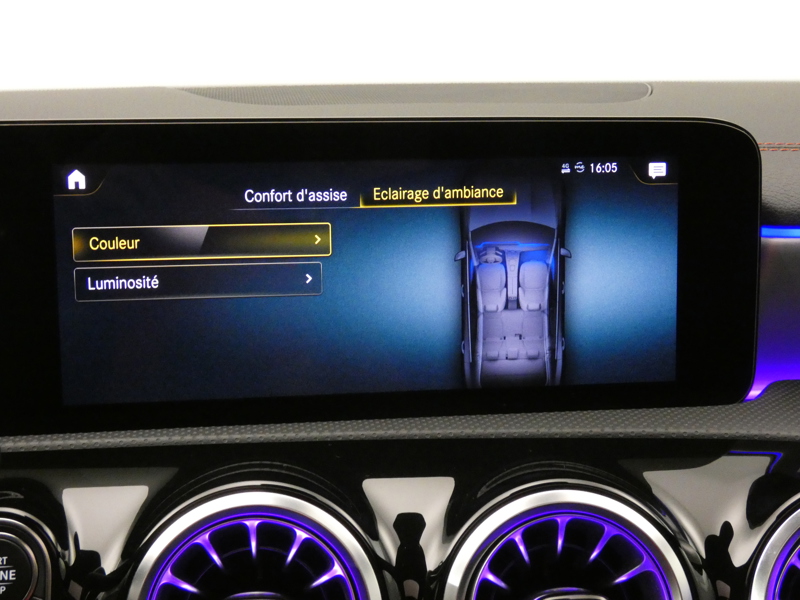 Image Mercedes-Benz CLA COUPÉ CLA 200 d Coupé AMG Line  