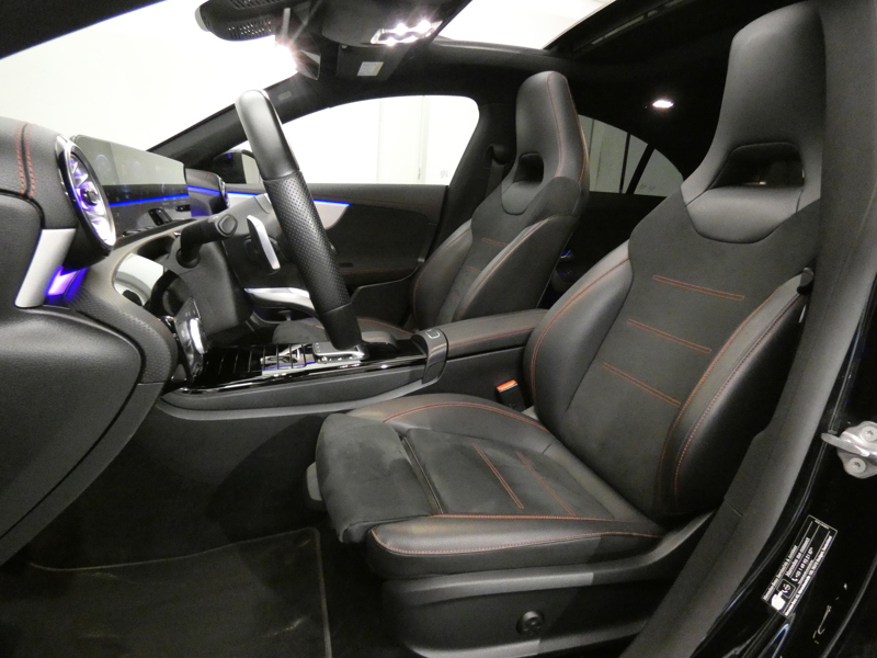 Image Mercedes-Benz CLA COUPÉ CLA 200 d Coupé AMG Line  