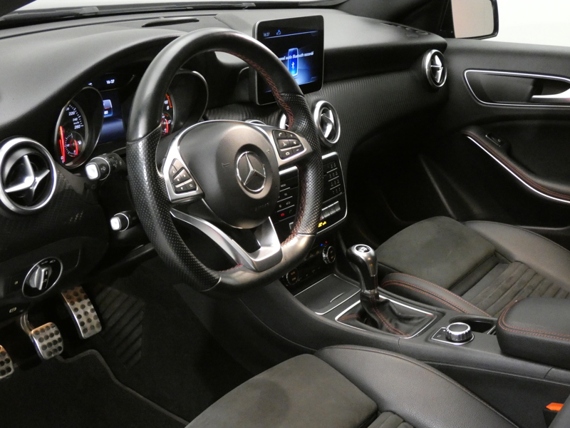 Image Mercedes-Benz CLASSE A A 200 d Fascination  