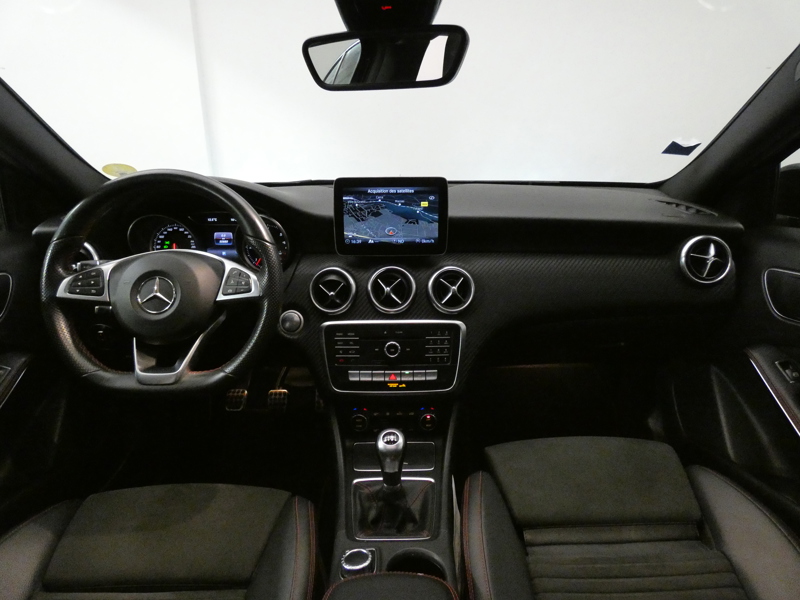 Image Mercedes-Benz CLASSE A A 200 d Fascination  