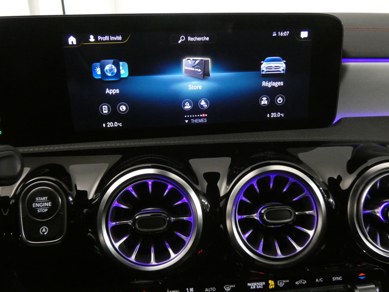 Image Mercedes-Benz CLA COUPÉ CLA 200 Coupé AMG Line  