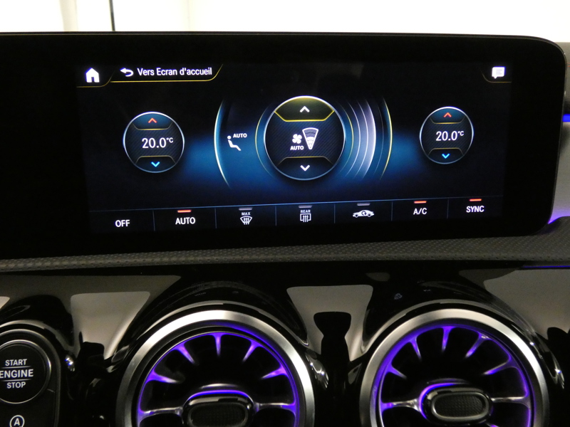 Image Mercedes-Benz CLA COUPÉ CLA 200 Coupé AMG Line  