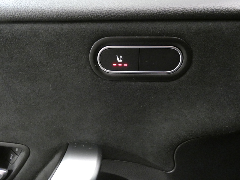 Image Mercedes-Benz CLASSE A 200 d AMG Line  