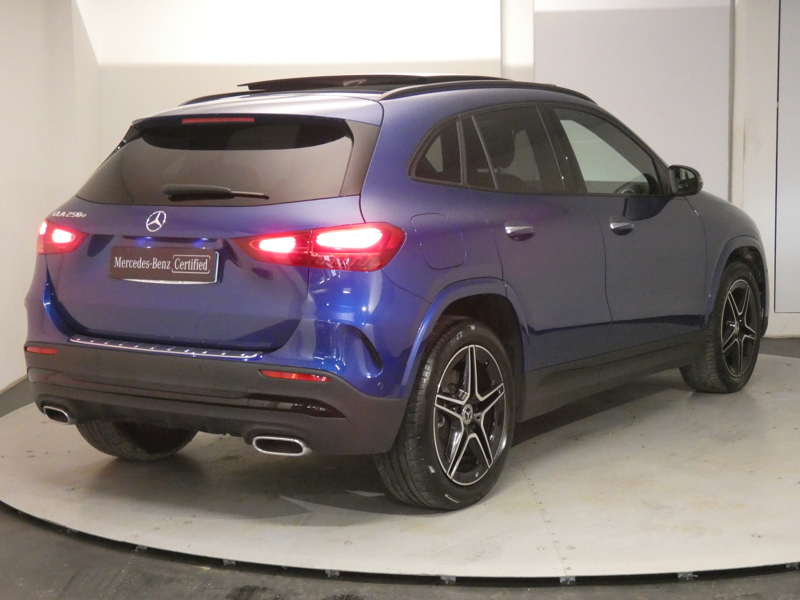 Image Mercedes-Benz GLA 250 e Hybrid EQ AMG Line  