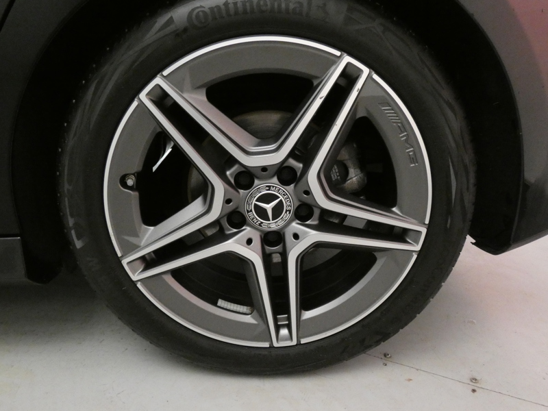 Image Mercedes-Benz CLASSE A 180 AMG Line  